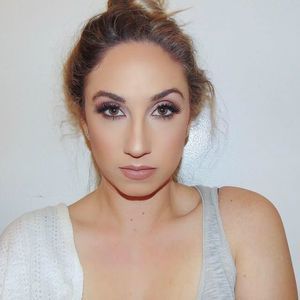 Meet your Posher, Stefani